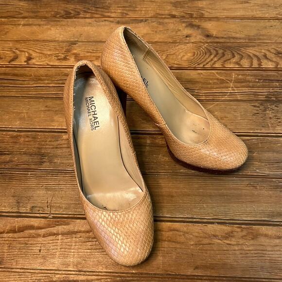 Michael Kors snakeskin leather tan platform heels pumps shoes size 7 - Picture 1 of 4